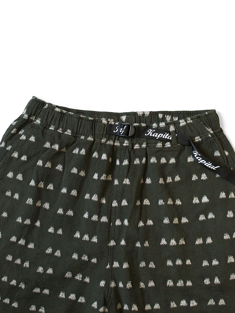 とうあ　完売品　BG UTILITY CROPPED PANTS ハーフパンツ とうあ 完売品 BG UTILITY CROPPED PANTS ハーフパンツ
